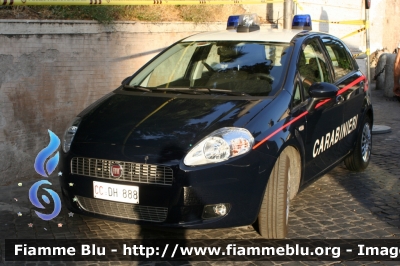 Fiat Grande Punto
Carabinieri
CC DH 888
Parole chiave: Fiat Grande_Punto CCDH888