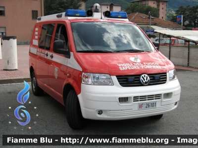 Volkswagen Transporter T5
Vigili del Fuoco
Corpo Permanente di Aosta
Carro Fiamma allestimento Kofler Fahrzeugbau
VF 26101
Parole chiave: Volkswagen Transporter_T5 vf26101