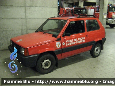 Fiat Panda 4x4 II serie
Vigili del Fuoco
Corpo Permanente di Aosta
VF 21450
Parole chiave: fiat panda_4x4_IIserie vf21450