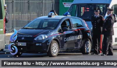 Fiat Punto VI serie
Carabinieri
Polizia Militare presso la Marina Militare Italiana
MM CW 557
Parole chiave: Fiat Punto_VIserie MMCW557