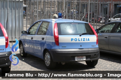 Fiat Punto II serie
Polizia di Stato
Polizia E5874
Parole chiave: Fiat Punto_IIserie POLIZIAE5874
