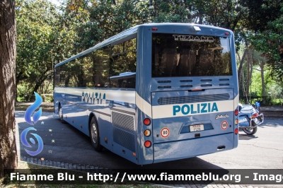 Irisbus DallaVia Tiziano
Polizia di Stato
POLIZIA F1218
Parole chiave: Irisbus DallaVia_Tiziano POLIZIAF1218 festa_polizia_2017
