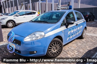 Fiat Grande Punto
Polizia di Stato
Questura di Bolzano
POLIZIA H0102
Parole chiave: Fiat Grande_Punto POLIZIAH0102