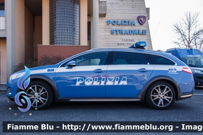Peugeot 508 RXH
Polizia di Stato
Polizia Stradale
POLIZIA H8505
Parole chiave: Peugeot 508_RXH POLIZIAH8505