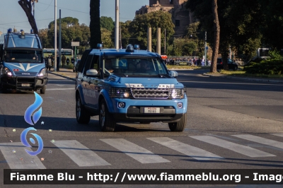 Land Rover Discovery 4
Polizia di Stato
I Reparto Mobile di Roma
POLIZIA M0185
Parole chiave: Land_Rover Discovery_4 POLIZIAM0185