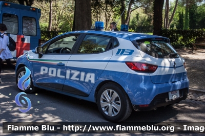 Renault Clio lV serie
Polizia di Stato
Allestita Focaccia
Decorazione grafica Artlantis
POLIZIA M0615
Parole chiave: Renault Clio_lV_serie POLIZIAM0615 festa_polizia_2017