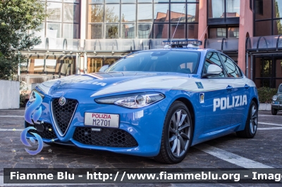 Alfa Romeo Nuova Giulia Q4
Polizia di Stato
Polizia Stradale
POLIZIA M2701

70° Polizia Stradale
con logo celebrativo
Parole chiave: Alfa_Romeo Nuova_Giulia_Q4 POLIZIAM2701