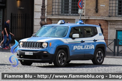 Jeep Renegade
Polizia di Stato
Reparto PrevenzioneCrimine
POLIZIA M3088
Parole chiave: Jeep Renegade POLIZIAM3088