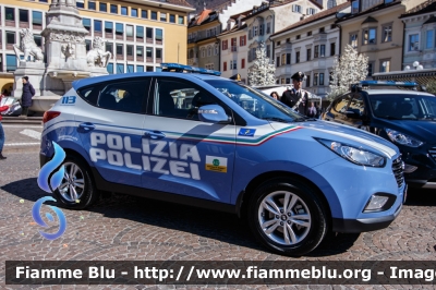Hyundai iX35 Fuel Cell
Polizia di Stato
Polizia Stradale in servizio sulla A22 Modena-Brennero
POLIZIA M3489
Parole chiave: Hyundai iX35_Fuel_Cell POLIZIAM3489
