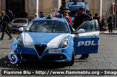 Alfa Romeo Nuova Giulietta - Quarta Fornitura
Polizia di Stato
Allestimento NCT
Decorazione grafica Artlantis
POLIZIA M6160

172° Polizia di Stato
Parole chiave: Alfa_Romeo Nuova_Giulietta POLIZIAM6160