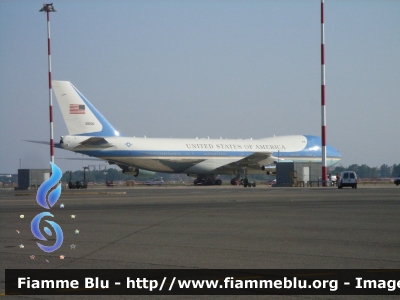 Boeing B747-200
United States of America - Stati Uniti d'America
US Air Force
aereo presidenziale
"Air Force One"
29000
Parole chiave: boeing B747-200