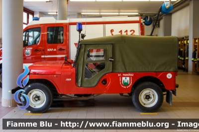 Jeep Willis
Vigili del Fuoco
Unione Distrettuale di Merano
Corpo Volontario San Pancrazio - St. Pankraz (BZ)
VF 1LD BZ
Parole chiave: Jeep Willis VF1LDBZ