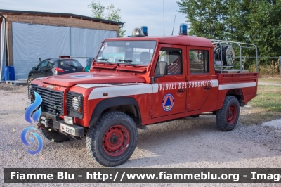 Land Rover Defender 130
Vigili del Fuoco
Comando Provinciale di Ferrara
Distaccamento Volontario di Bondeno
VF 22091
Parole chiave: Land_Rover Defender_130 VF22091