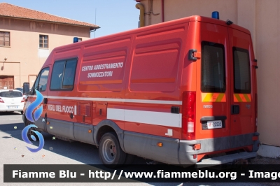 Iveco Daily III serie
Vigili del Fuoco
Comando Provinciale di Roma
Scuole Centrali Antincendio di Capannelle
Centro Addestramento Sommozzatori
VF 22505
Parole chiave: Iveco Daily_IIIserie VF22505