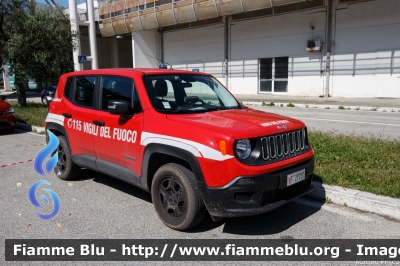 Jeep Renegade
Vigili del Fuoco
Comando Provinciale di Roma
VF 27751
Parole chiave: Jeep Renegade VF27751