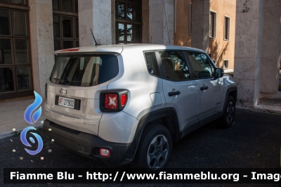 Jeep Renegade
Vigili del Fuoco
Comando Provinciale di Roma
SCA Scuole Centrali Antincendio
VF 27902
Parole chiave: Jeep Renegade VF27902