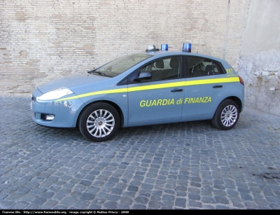 Fiat Nuova Bravo
Guardia di Finanza
GdiF 565 BC
Parole chiave: fiat nuova_bravo gdif565bc