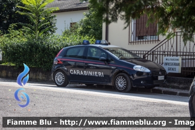 Fiat Grande Punto
Carabinieri
CC CW 955
Parole chiave: Fiat Grande_Punto CCCW955