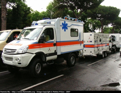 Iveco Daily 4x4 IV serie
Dipartimento della
Protezione Civile
DPC_P0002
(Ambulanza I versione)
Parole chiave: iveco daily_4x4_IVserie DPC_P0002