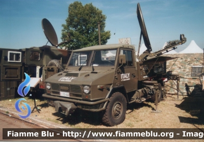 Iveco VM90
Esercito Italiano
11° Reggimento Trasmissioni
stazione satellitare mobile Selex TSM 305 S
EI CG 442
Parole chiave: iveco vm90 eicg442
