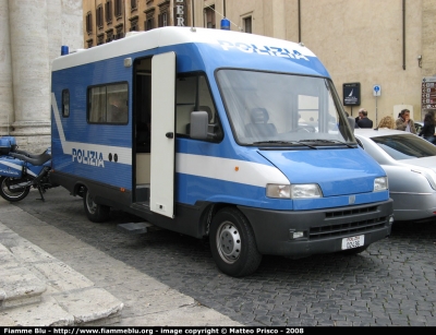 Fiat Ducato II serie
Polizia di Stato
Polizia D2436
Parole chiave: fiat ducato_IIserie poliziaD2436