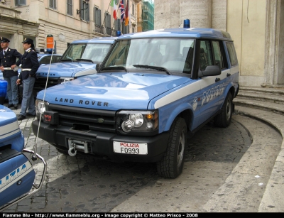 Land Rover Discovery II serie restyle
Polizia di Stato
Polizia F0993
Parole chiave: land_rover discovery_IIserie restyle PoliziaF0993