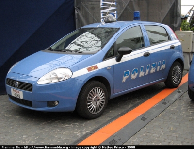 Fiat Grande Punto
Parole chiave: fiat grande_punto F7068 festa_della_polizia_2008