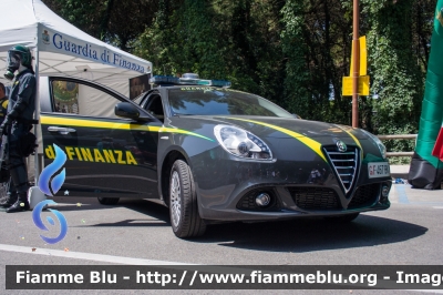 Alfa Romeo Nuova Giulietta
Guardia di Finanza
GdiF 467 BK
Parole chiave: Alfa_Romeo Nuova_Giulietta GDIF467BK
