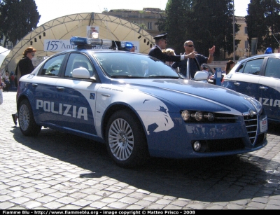 Alfa Romeo 159
Polizia di Stato
prototipo con livrea nuova
Parole chiave: alfa_romeo 159 F3765 festa_della_polizia_2007