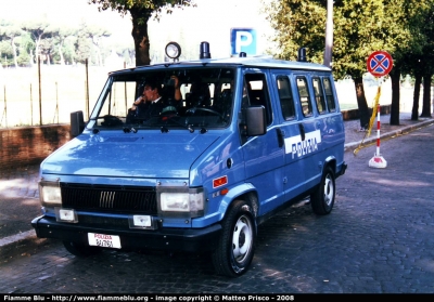 Fiat Ducato I serie
Polizia di Stato
Polizia B0761
Parole chiave: fiat ducato_Iserie poliziaB0761