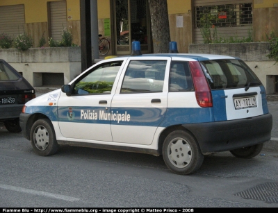 Fiat Punto Iserie
Polizia Municipale - Magliano dei Marsi
Parole chiave: fiat punto_Iserie pm_magliano_dei_marsi