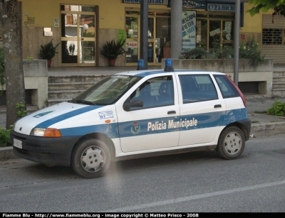 Fiat Punto I serie
Polizia Municipale - Magliano dei Marsi
Parole chiave: fiat punto_Iserie pm_magliano_dei_marsi