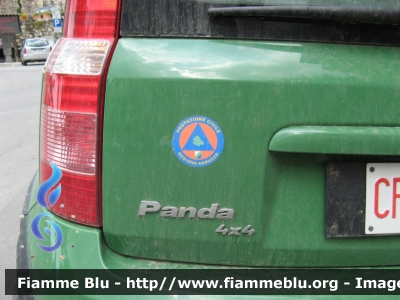 Fiat Nuova Panda 4X4 Climbing
Corpo Forestale dello Stato
CFS 849 AE
particolare stemma
Parole chiave: fiat nuova_panda_4x4_climbing cfs849ae