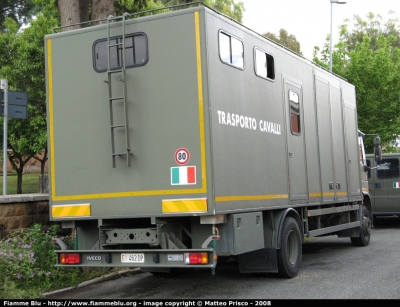 Iveco EuroCargo 150E18 I serie
Esercito Italiano
EI 462 DP
Trasporto Cavalli
Parole chiave: iveco eurocargo_150E18_Iserie ei462dp