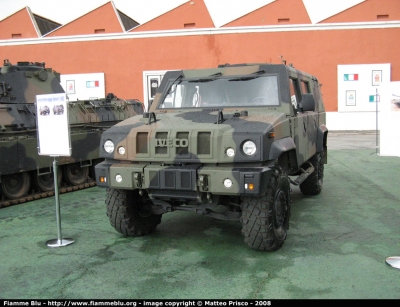 Iveco VTLM Lince
Esercito Italiano
EI CH 244
Parole chiave: iveco vtlm_lince eich244