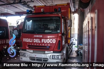 Iveco EuroCargo 180E28 II serie
Vigili del Fuoco
Comando Provinciale di Napoli
VF 24007
Parole chiave: Iveco EuroCargo_180E28_II_serie VF24007