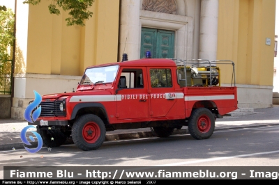 Land Rover Defender 130
Vigili del Fuoco
L'Aquila
VF 18474
Parole chiave: Abruzzo (AQ) Antincendio_Boschivo