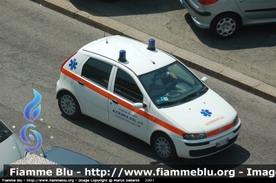 Fiat Punto II serie
118 Livorno
Parole chiave: Toscana LI Automedica