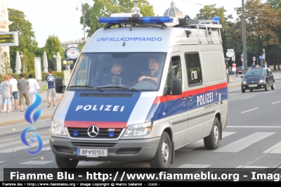 Mercedes-Benz Sprinter II serie
Österreich - Austria
Bundespolizei
Polizia di Stato
Parole chiave: Bundespolizei Polizia_Nazionale Mercedes-Benz Sprinter_IIserie Austria