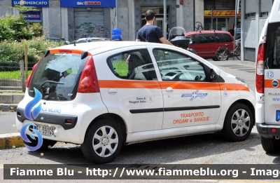 Peugeot 107
Croce Bianca Milano sez. Centro
M 14

Parole chiave: Lombardia (MI) Automedica Peugeot 107