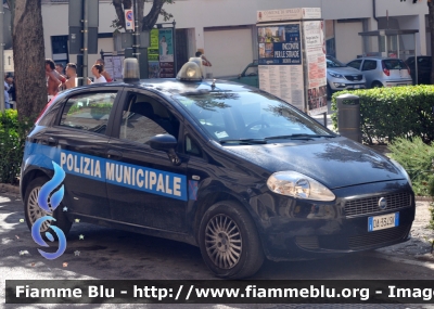 Fiat Grande Punto
Polizia Municipale Spello PG
Parole chiave: Umbria (PG) Polizia_Locale Fiat Grande_Punto
