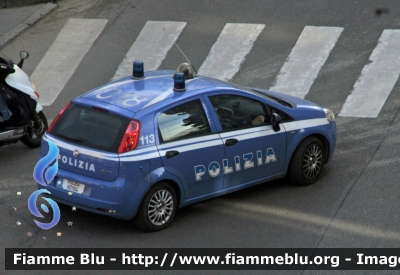 Fiat Grande Punto
Polizia di Stato
POLIZIA H0184
Parole chiave: Fiat Grande_Punto POLIZIAH0184