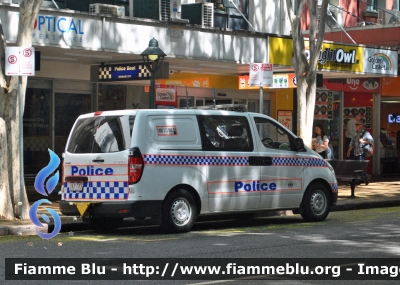 Hyundai iLoad
Australia
Queensland Police
Parole chiave: Hyundai iLoad