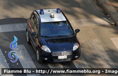 Fiat Grande Punto
Carabinieri
CC DH978
Parole chiave: Fiat Grande_Punto CCDH978