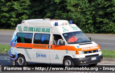 Volkswagen Transporter T4
CTS Ambulanze Milano
Parole chiave: Lombardia (MI) Ambulanza Volkswagen Transporter_T4