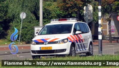 Volkswagen Touran III serie 
Nederland - Paesi Bassi
 Politie
 Amsterdam
Parole chiave: Volkswagen Touran_IIIserie