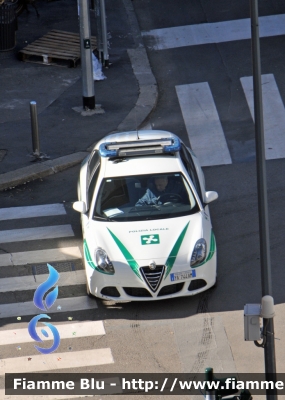 Alfa Romeo Nuova Giulietta
Polizia Locale Milano
POLIZIA LOCALE YA744AM
Decorazione Grafica Artlantis
Parole chiave: Lombardia (MI) Polizia_Locale Alfa-Romeo Nuova_Giulietta POLIZIALOCALEYA744AM