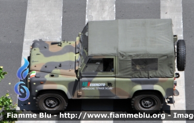 Land Rover Defender 90
Esercito Italiano
 "Operazione strade sicure"

Parole chiave: Land-Rover Defender_90