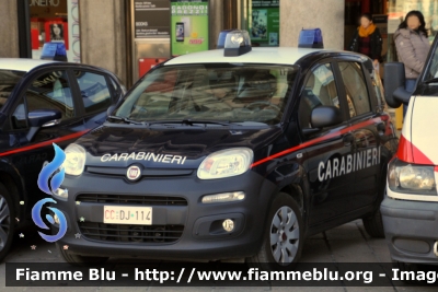 Fiat Nuova Panda II serie
Carabinieri
CC DJ114
Parole chiave: Fiat Nuova_Panda_IIserie CCDJ114