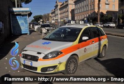 Fiat Nuova Croma
Policlinico di Roma
Umberto I
Allestita Odone
Parole chiave: Lazio (RM) Automedica Fiat Nuova_Croma